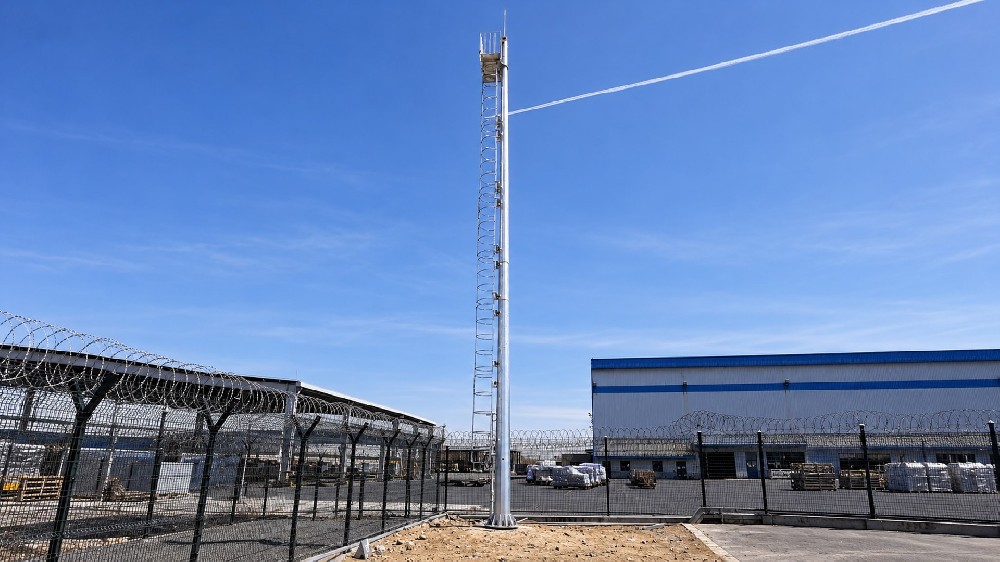 Heavy-Duty Carbon Steel Poles for Extreme Loads